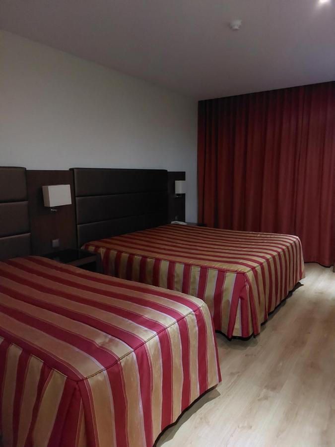 Hotel Aguiar Da Pena วิลา โปวคา เด อาเกีย ภายนอก รูปภาพ