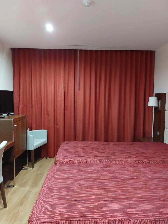 Hotel Aguiar Da Pena วิลา โปวคา เด อาเกีย ภายนอก รูปภาพ