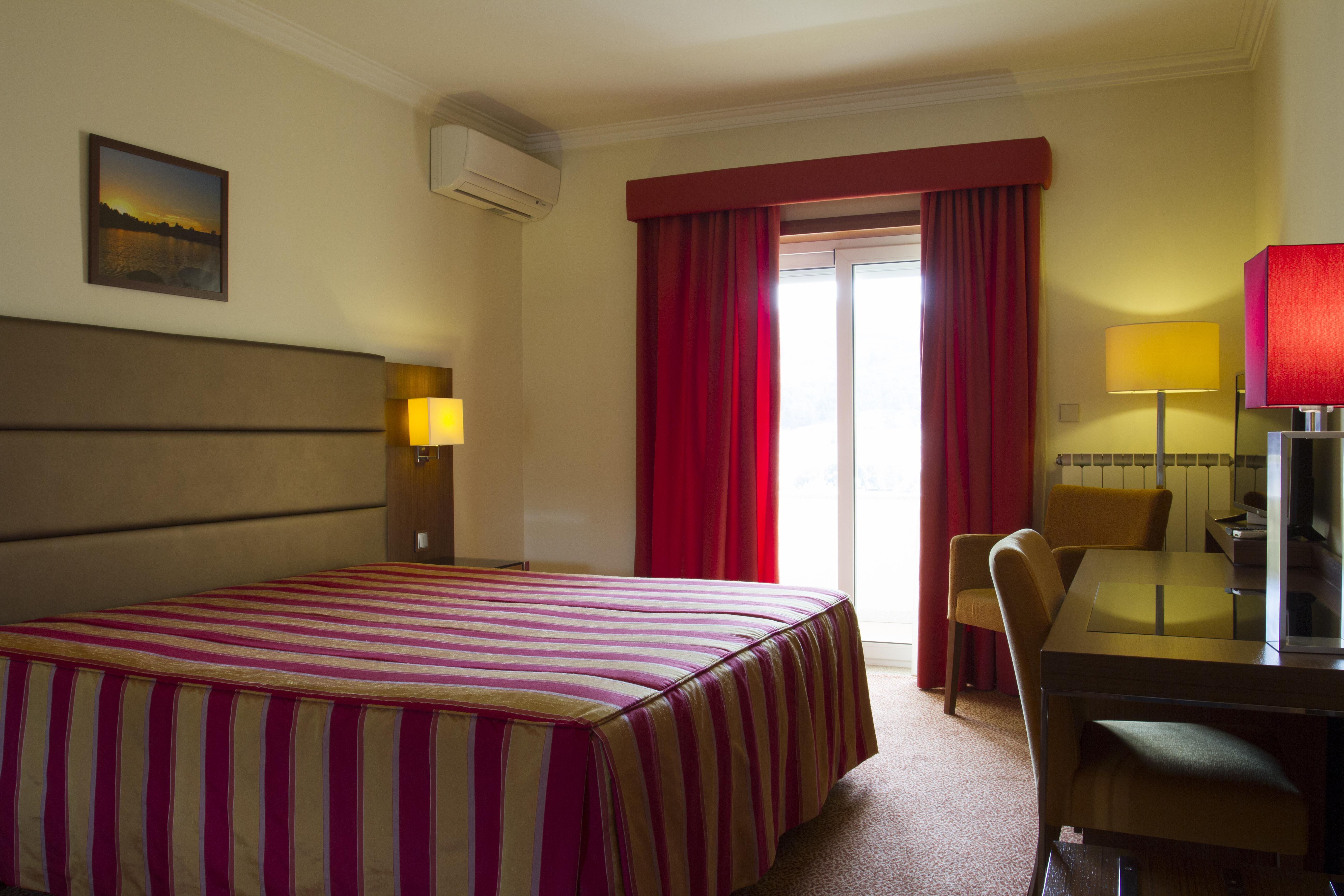 Hotel Aguiar Da Pena วิลา โปวคา เด อาเกีย ภายนอก รูปภาพ